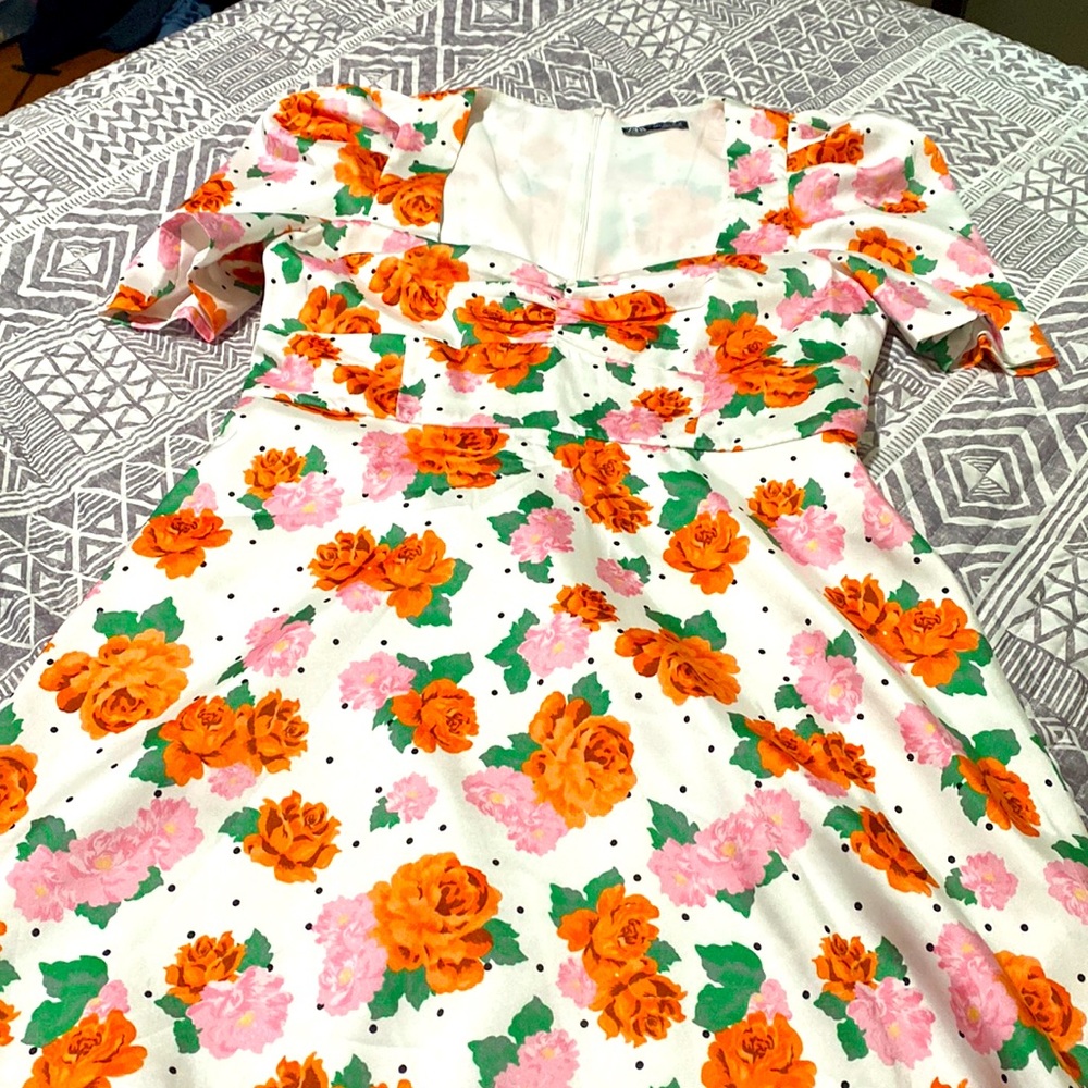 Zara new dress size L